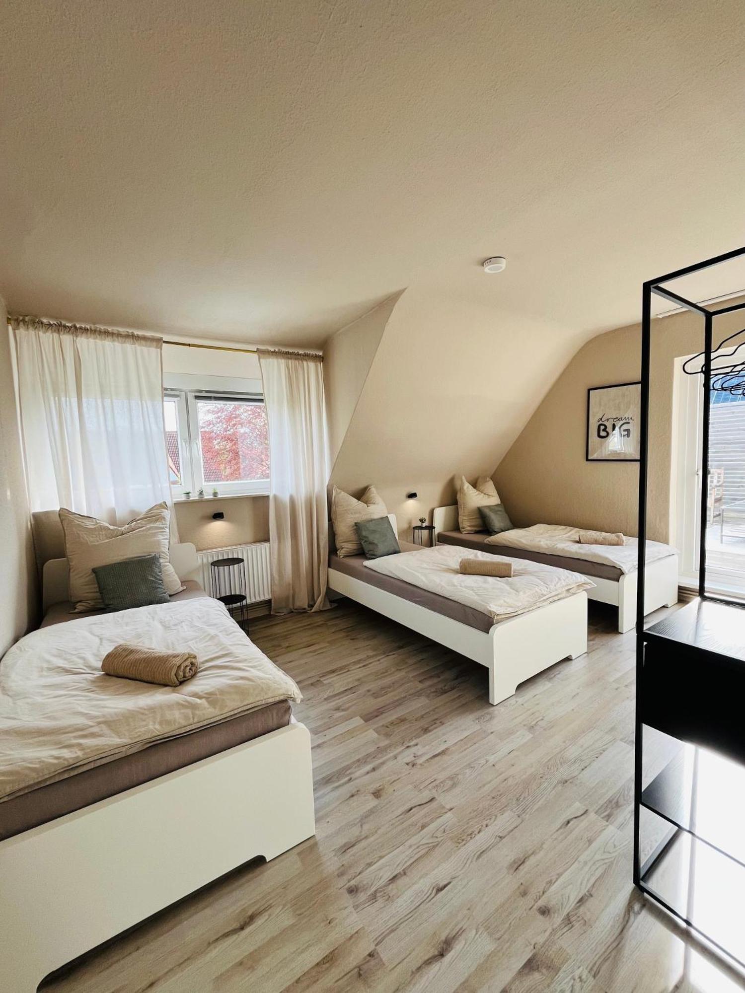Overnight No1 - Dachterrasse, Kueche, Netflix Appartement Hannover